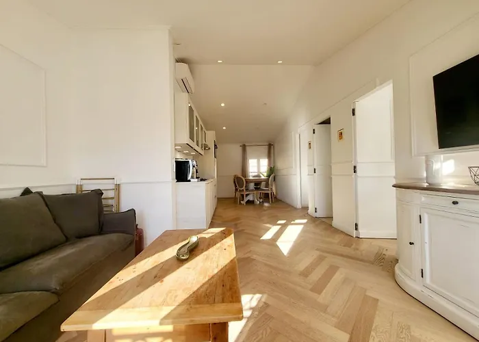 Le Petit Four 2nd - T3 Climatise Antibes