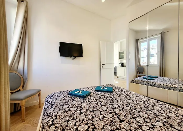 Apartment Le Petit Four 2nd - T3 Climatise *