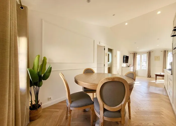 Apartment Le Petit Four 2nd - T3 Climatise Antibes