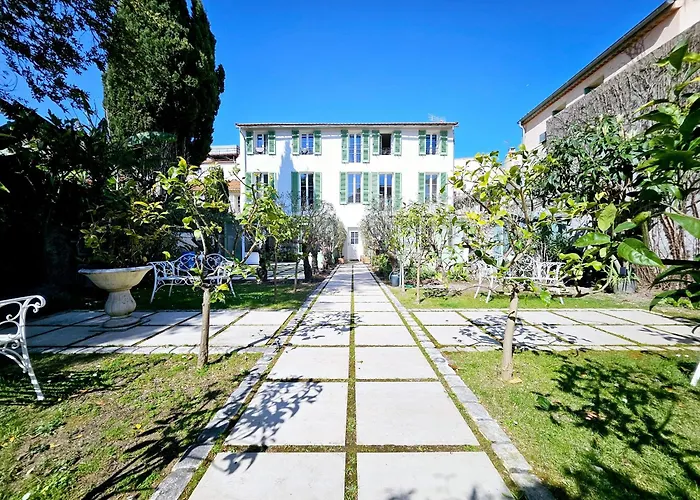 Le Petit Four 2nd - T3 Climatise * Antibes